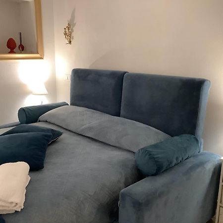 Tinnyhouse نابولي المظهر الخارجي الصورة