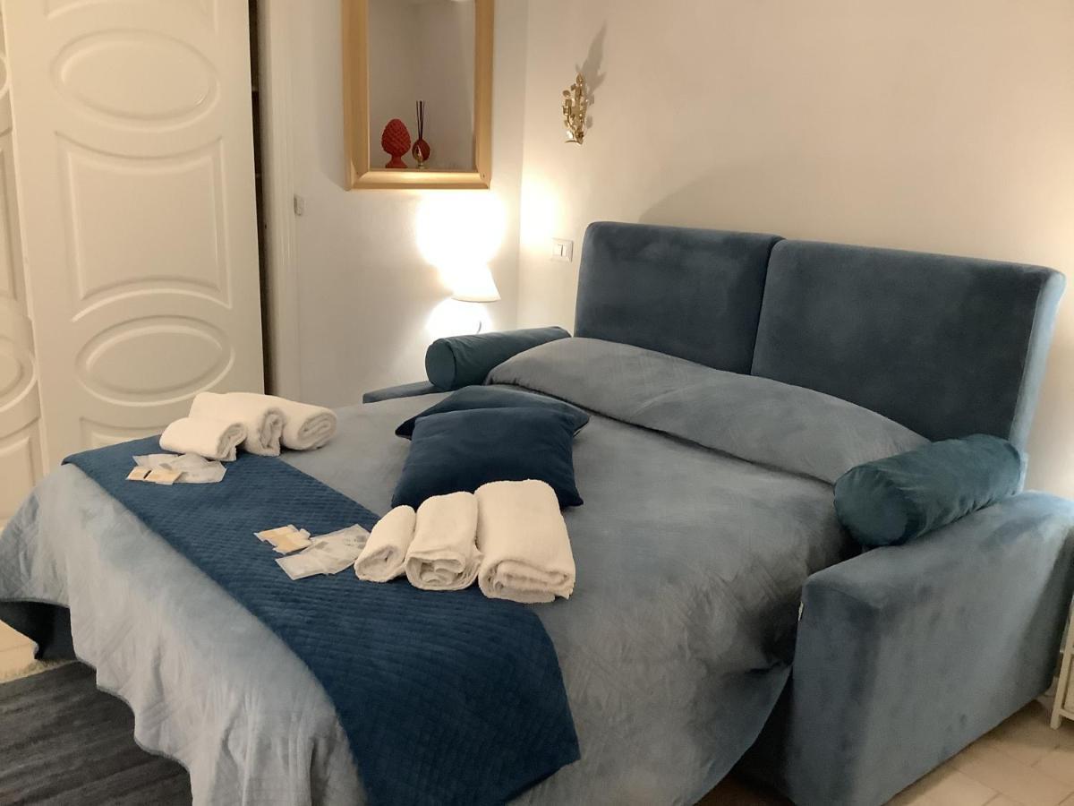 Tinnyhouse نابولي المظهر الخارجي الصورة